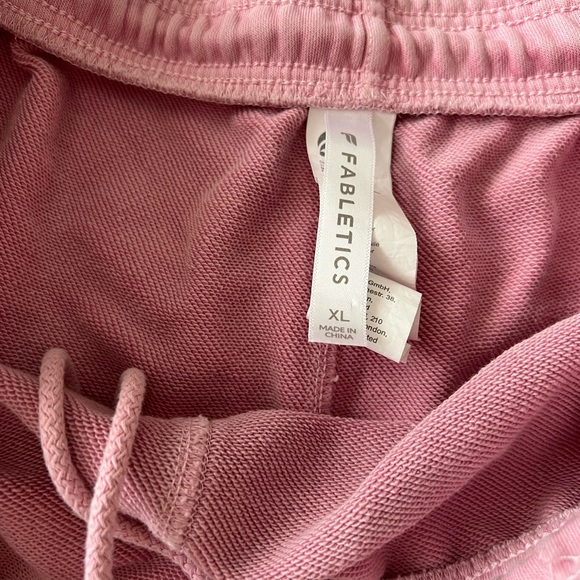Fabletics Shorts - Picture 5 of 7